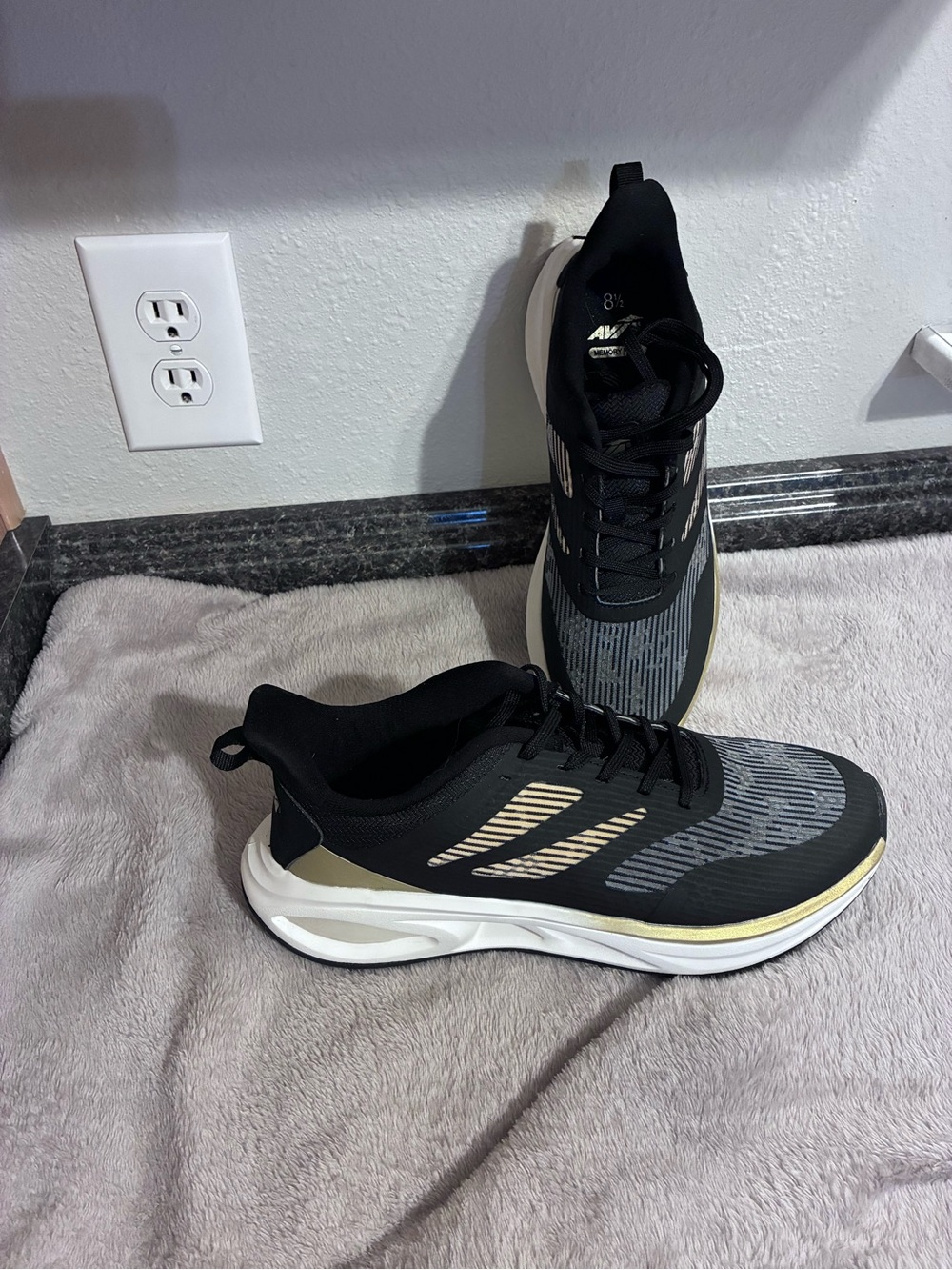 Tennis Shoes